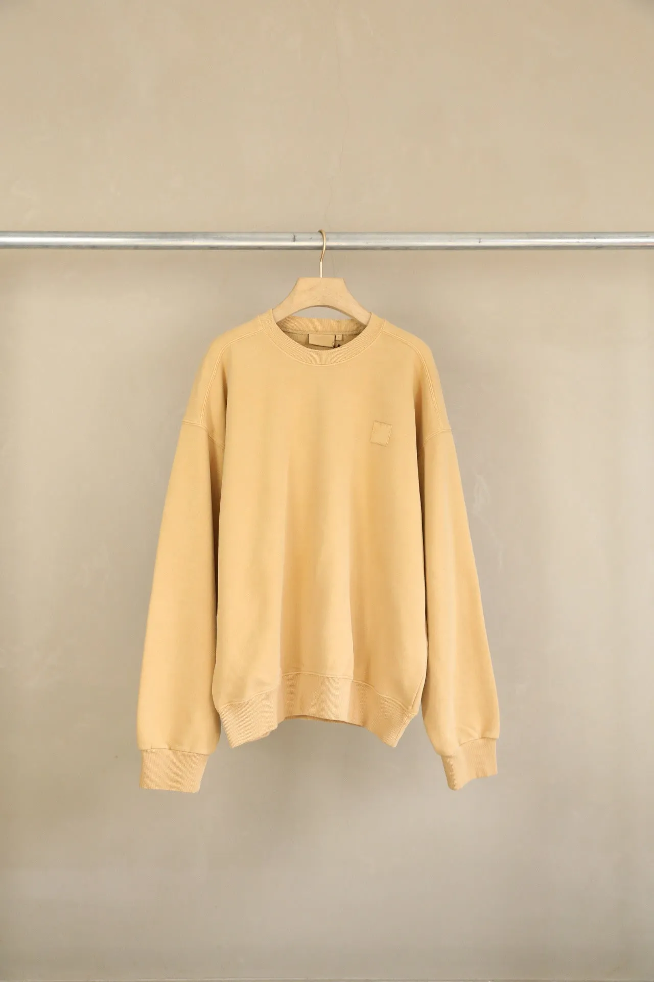 Advbridge winter outfits men Classic Logo round Neck Pullover Sweater Korean Style Solid Color Loose Long Sleeve Top for Men and Women