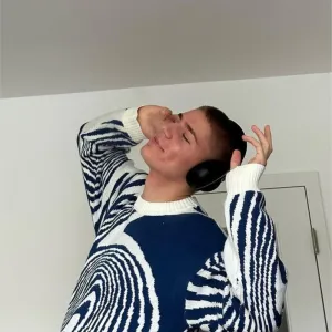 Amozae comfy school outfits INS Style Autumn and Winter Fashion Loose Casual Men's and Women's Sweater Trendy Personality Retro round Neck Long Sleeve Top