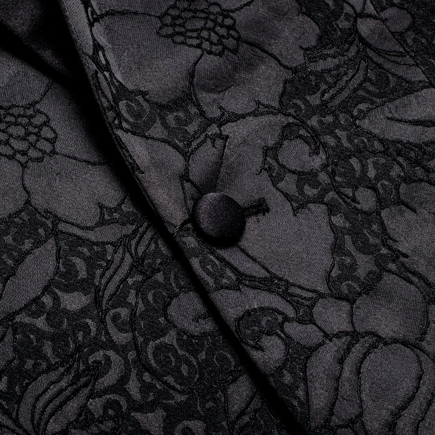 Classic Black Embroidered Floral Men's Suit for Party