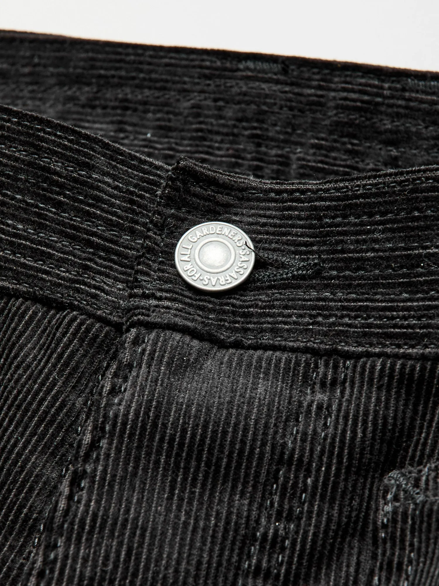 Fall Leaf Gardener Pants in Black 14W Corduroy