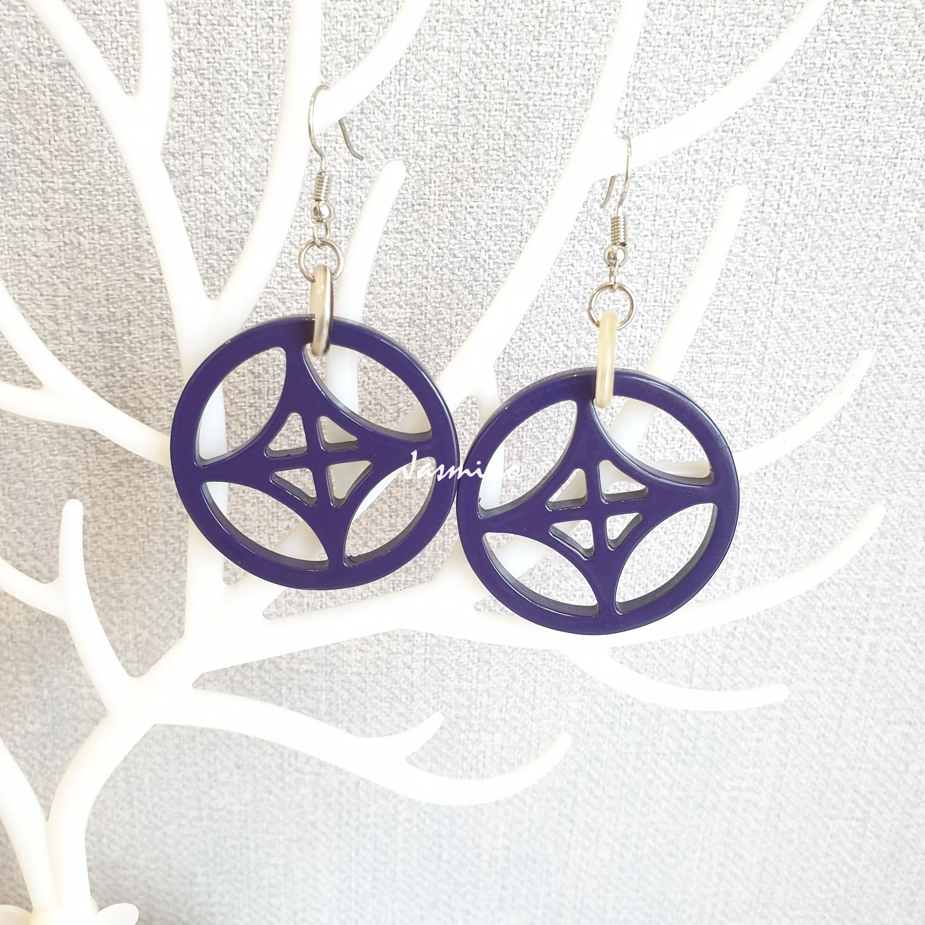Jasmino Unique Handmade Steering Wheel Sport Dangle Earrings Made By Natural Buffalo Horn