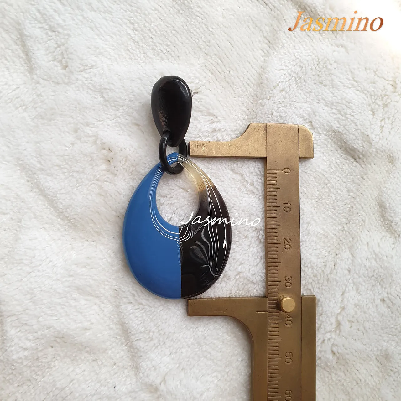 Jasmino Unique Handmade Vintage Teardrop Drop Earrings Made By Natural Buffalo Horn