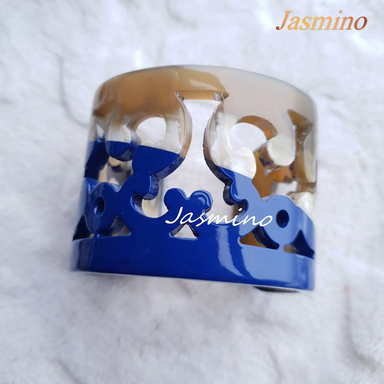 Jasmino Unique Impressive Trending Cuff Bracelet For Women Made By Natural Buffalo Horn