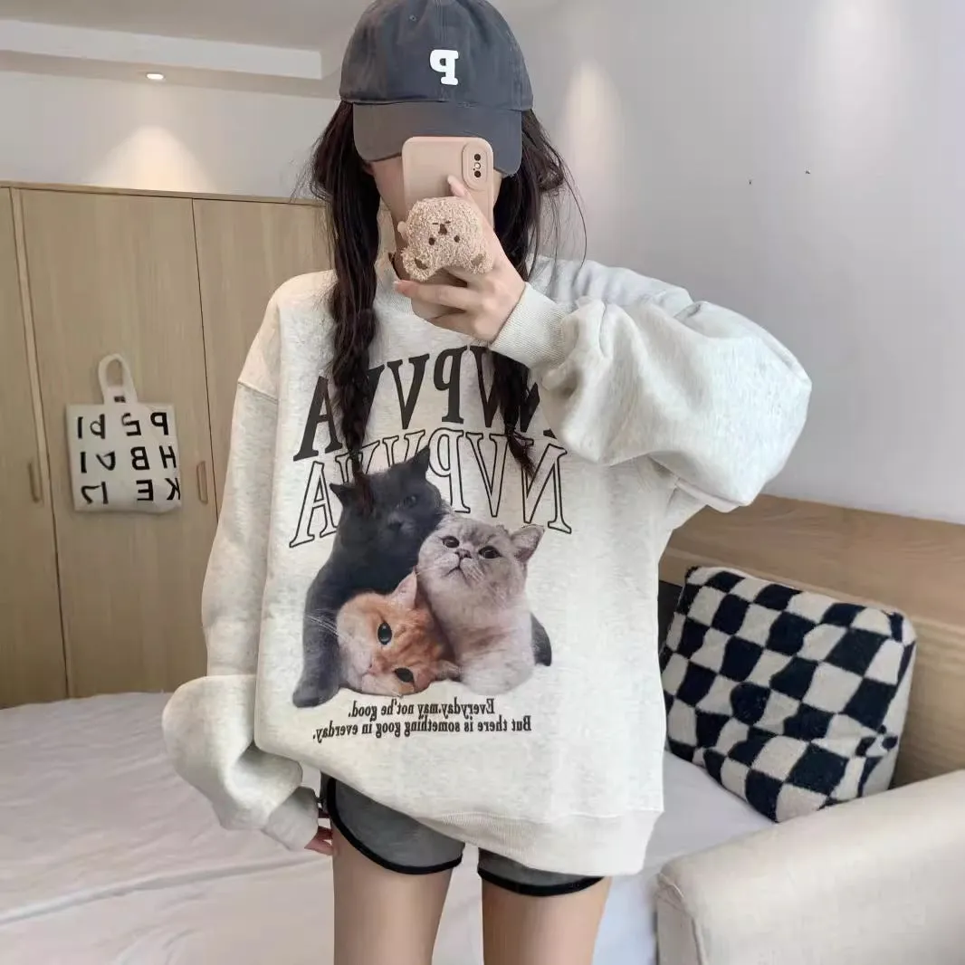 Uniwim 90s streetwear Cat Print Fleece-lined round Neck Sweater for Women Autumn New Loose Lazy Style White Gray Student Blouse
